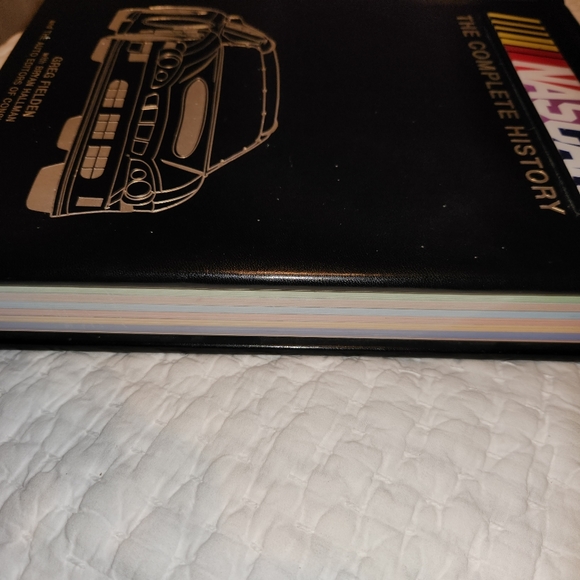 Nascar book - Picture 4 of 5
